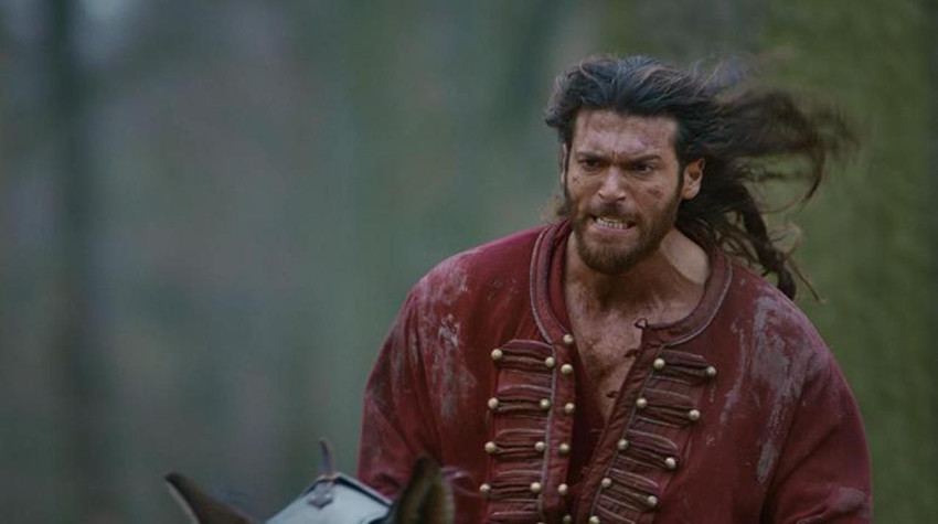 Can Yaman İtalya'yı tercih etti, GAİN o dizinin fişini çekti - Resim: 1