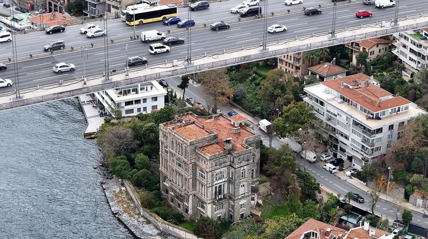 İstanbul Boğazı'nın şatosu, 130 yıllık paha biçilemeyen tarihi yalı satışa çıkarıldı - Resim: 3