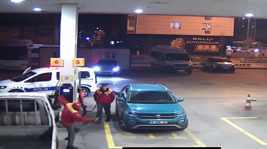Çalıntı kamyonetle yakıt alırken polis geldi; ortalığı birbirine kattı! - Resim: 4