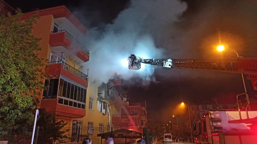 Konya'daki doğalgaz patlamasının bıraktığı hasar ortaya çıktı: Apartman top mermisiyle vurulmuş gibi - Resim: 3