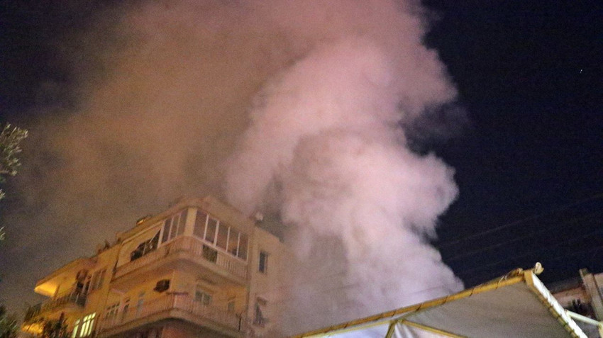 Gecekondu alev alev yandı, mahalleli kediler için gözyaşı döktü - Resim: 3