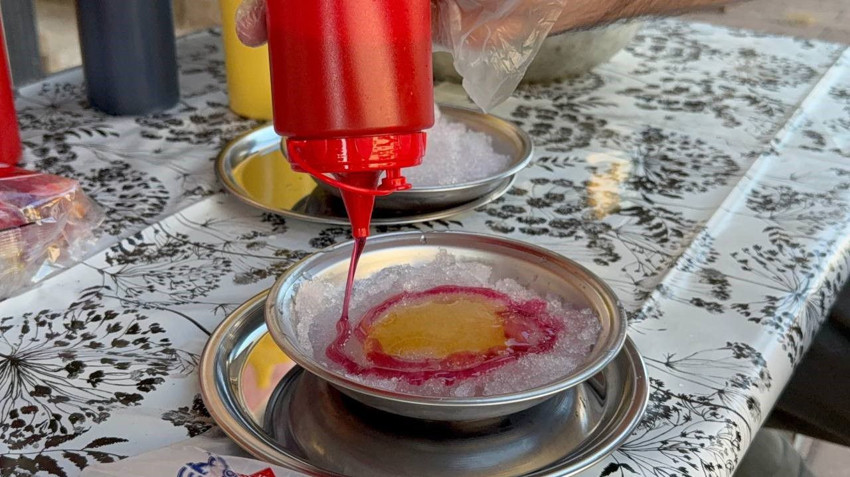Dağlardan bedavaya toplayıp, tatlandırıyor, tabağını 50 TL'den satıyor... Hem de Adana'da - Resim: 3