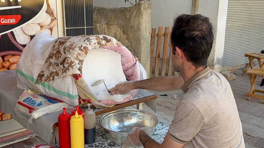 Dağlardan bedavaya toplayıp, tatlandırıyor, tabağını 50 TL'den satıyor... Hem de Adana'da - Resim: 4