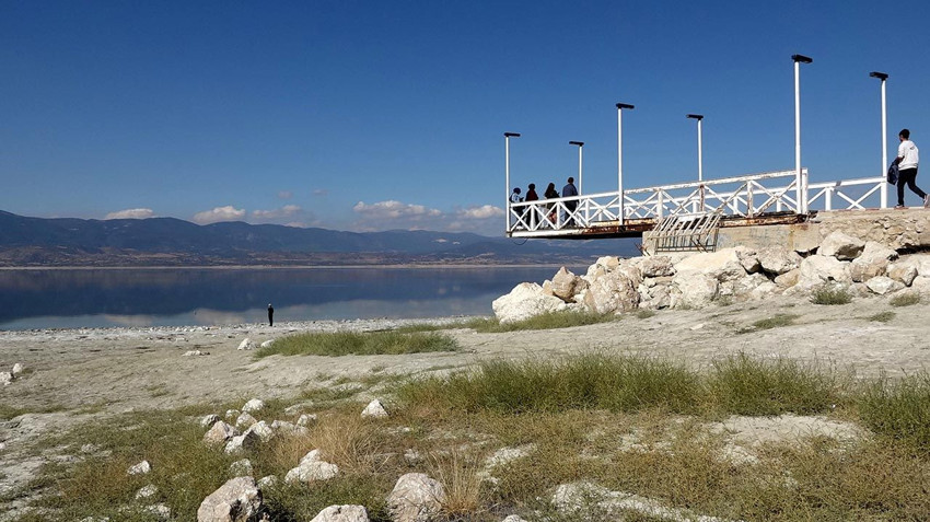 Türkiye'nin en büyük 7'nci gölünde içler acısı manzara - Resim: 3