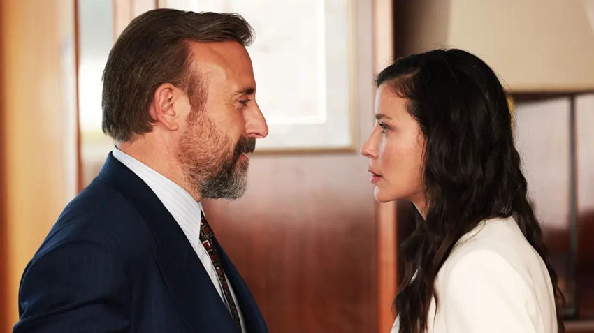 Televizyon ekranlarının sevilen bir dizisi daha izleyiciye veda ediyor - Resim: 2