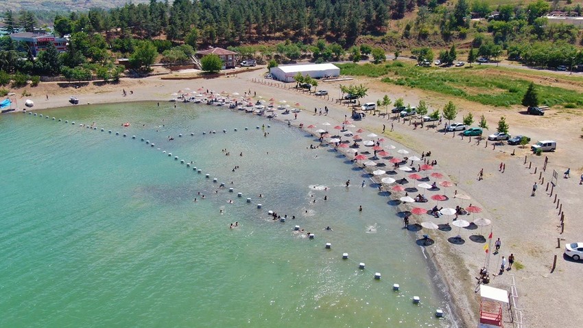 Türkiye'nin gizli cenneti Hazar ziyaretçi akınına uğradı - Resim: 1