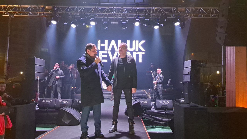 Haluk Levent yeni yıla Hatay'da depremzedelerle girdi - Resim: 2