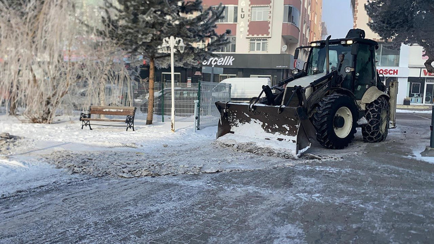 Türkiye'nin Sibiryası'nda her şey buz tuttu - Resim: 4