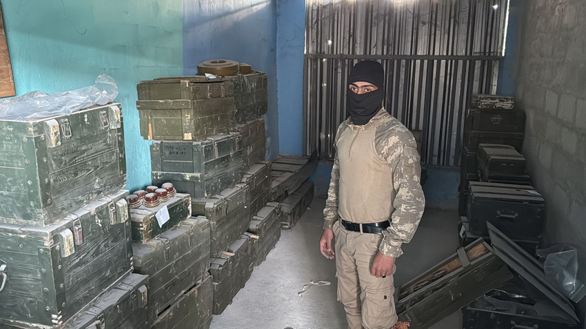 Esad'ın çocukları katlettiği noktadaki ''sır'' deposu ele geçirildi - Resim: 1