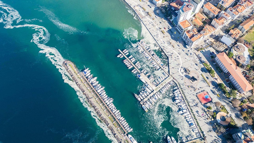 Mide bulandıran müsilaj Çanakkale Boğazı'nın derinliklerini de sardı - Resim: 1