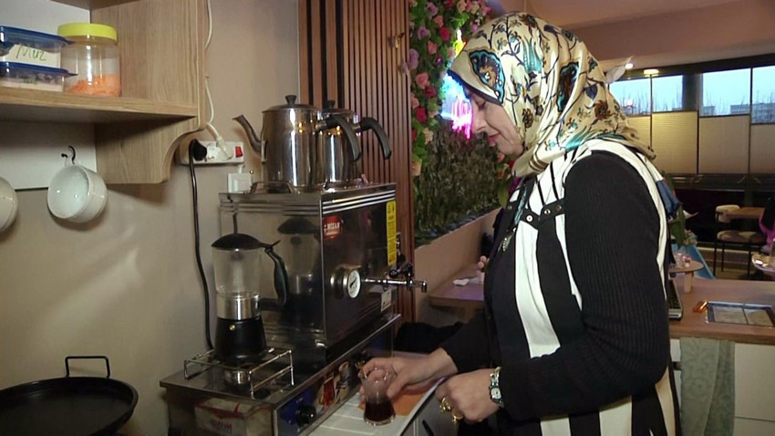 Burası Türkiye'nin kadınlara özel kahvehanesi: ''Erkek giremez!'' - Resim: 1