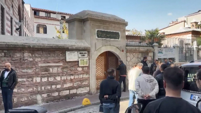 Fatih'te camide eli silahlı psikopat alarmı: İstenen ceza belli oldu - Resim: 3