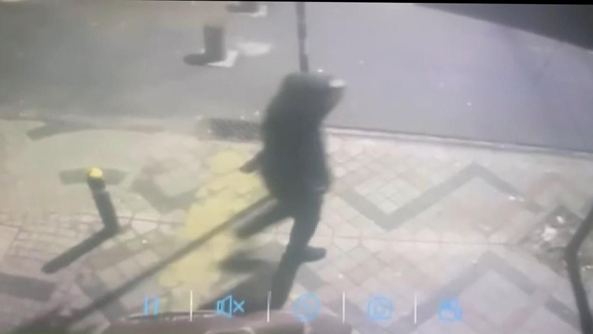 Maskeli saldırganlar restoranda dehşet saçtı: Yaralılar var - Resim: 1