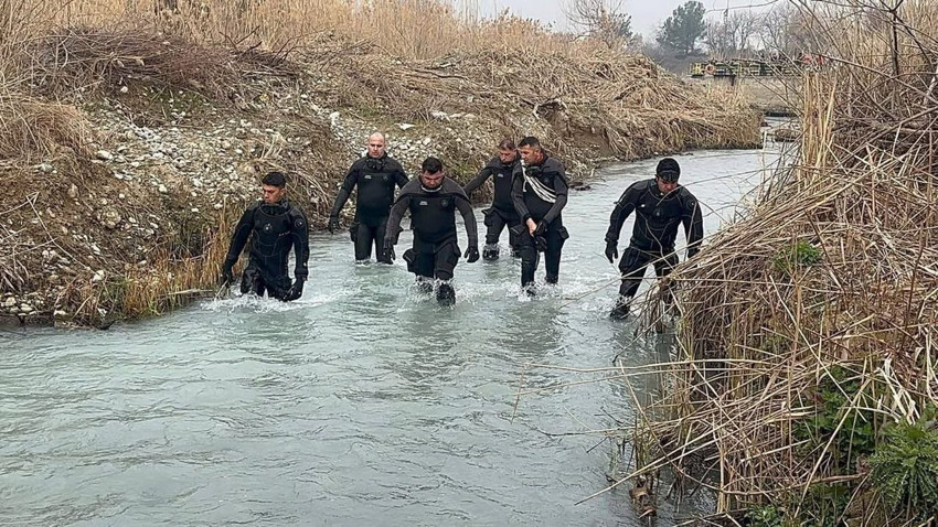Kayıp olarak aranırken cansız bedeni dere yatağında bulunulan 4 yaşındaki Nazlı'ya son veda - Resim: 2