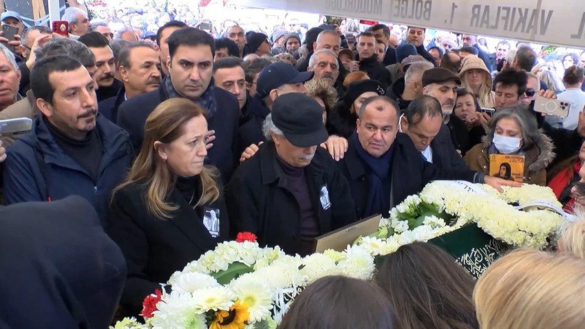 Kılıçdaroğlu, İmamoğlu ve Muharrem İnce, Edip Akbayram'ın cenazesinde yan yana saf tuttu - Resim: 1