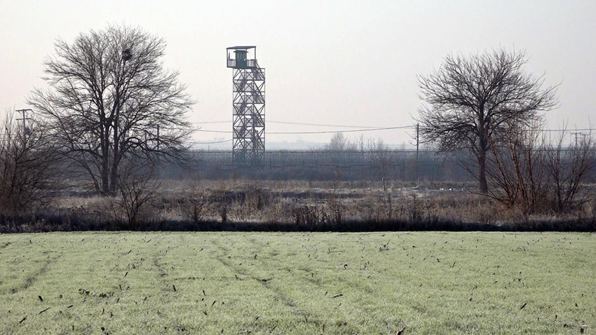 Türkiye-Yunanistan sınırına 8.5 kilometrelik duvar örülüyor - Resim: 1