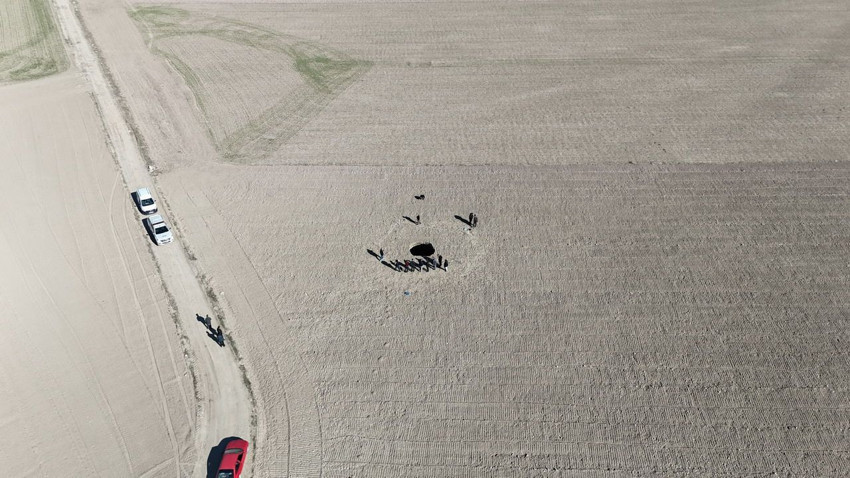 Karaman'da 10 metre genişliğinde obruk oluştu - Resim: 2