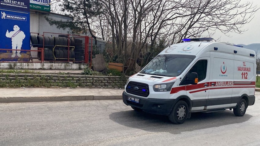 Temizlik yapan bir işçi kimyasal tankerinin içine düştü - Resim: 3