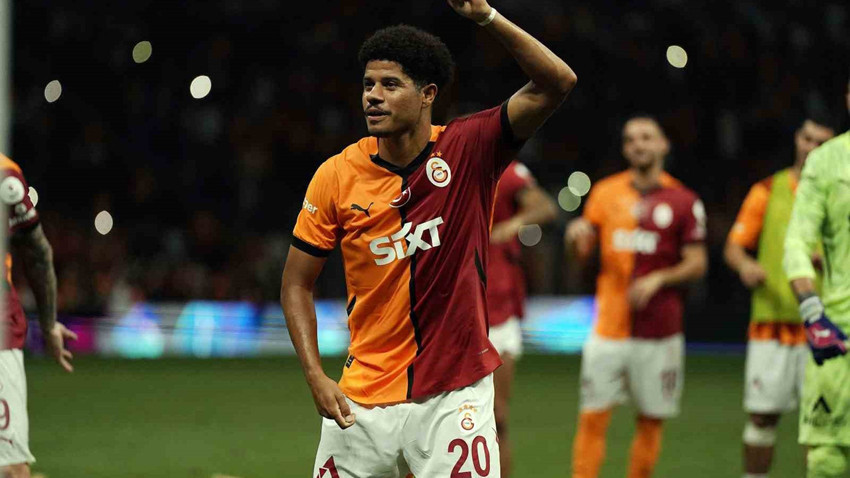 Galatasaray'da Sara şoku: Milli takımdan sakat döndü