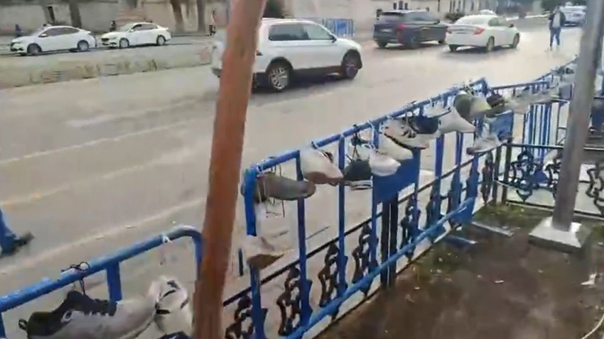 Saraçhane'de sabah saatlerinde herkesi şaşırtan manzara: Her yer ayakkabı, her yer bot - Resim: 4