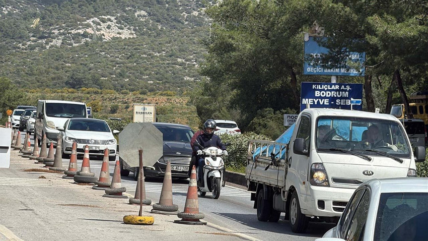 Yine bayram tatili yine aynı manzara: 24 saatte 10 bin araç giriş yaptı - Resim: 4