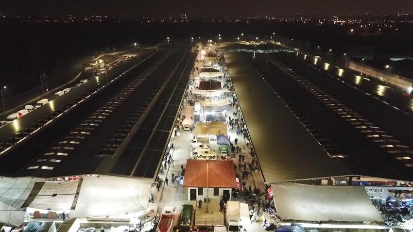 Bu pazar bağımlılık yapıyor! 24 saat açık, gece bile tıklım tıklım - Resim: 2