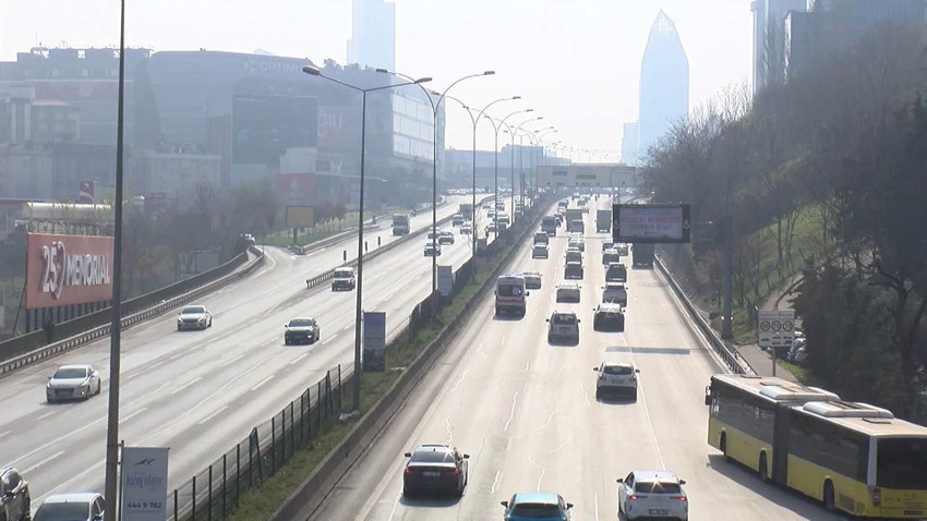 İstanbul'da arife günü yollar boş kaldı - Resim: 1