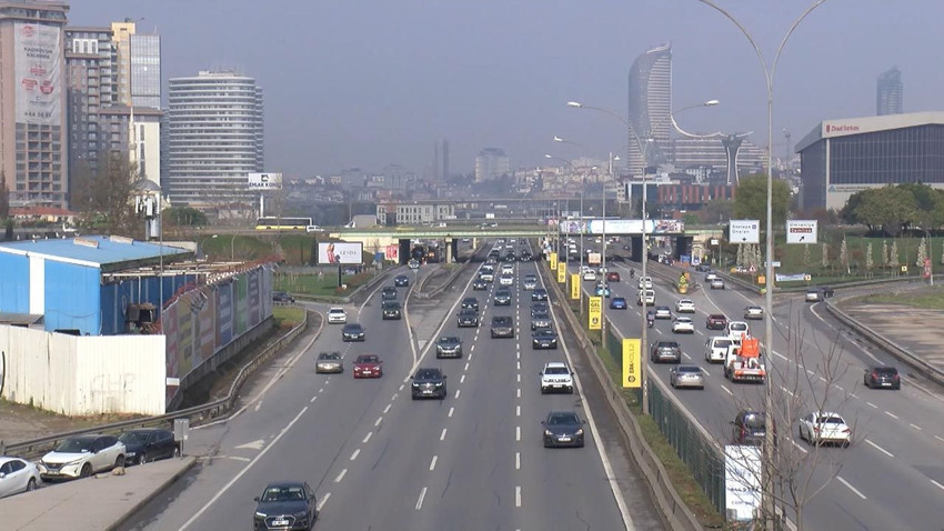 İstanbul'da arife günü yollar boş kaldı - Resim: 4