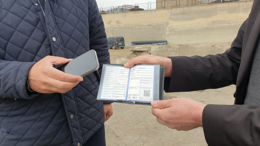 Son günlerin en ilginç ticareti: Ekmek teknesini cep telefonu ile takas etti - Resim: 4