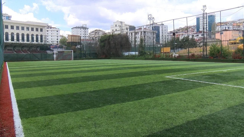İstanbul'da acı olay! Yine halı saha yine ölüm - Resim: 1