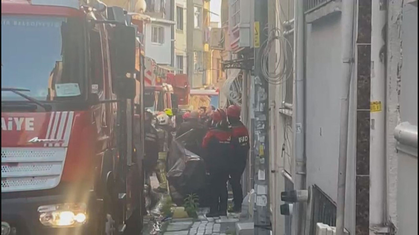 İstanbul'da bir binada kısmi çökme - Resim: 4
