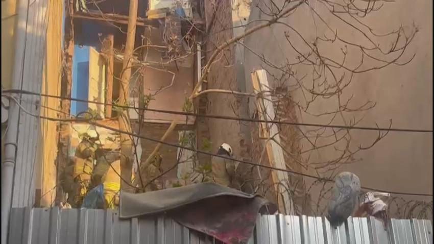 İstanbul'da bir binada kısmi çökme - Resim: 3