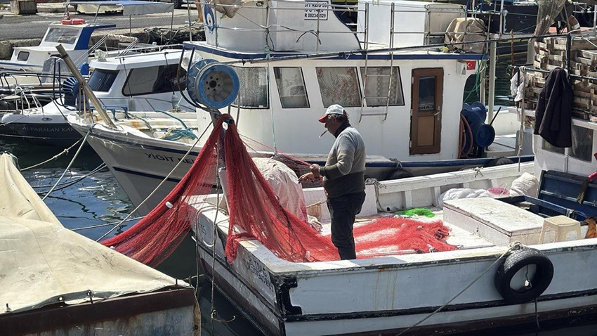 Balıkçılar ağ değil, dert çektiler... Marmara'da av sezonu kapandı - Resim: 1