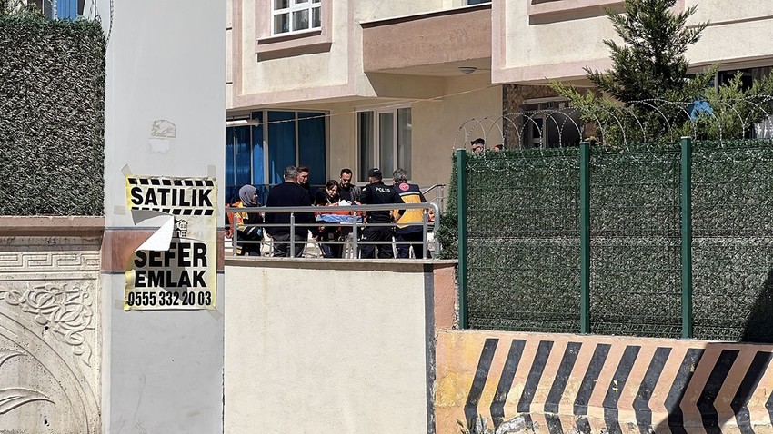 Sokak ortasında dehşet: Çocuğunun gözü önüne eşini bıçakladı - Resim: 4