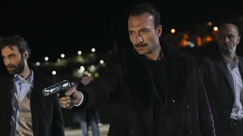 Çağatay Ulusoy ve Demet Özdemir'li Eşref Rüya reytingleri sildi süpürdü - Resim: 3