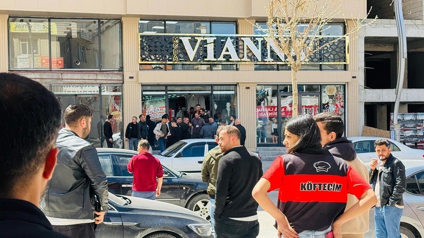 Güpegündüz mağazaya silahlı saldırı: Ölü ve yaralılar var - Resim: 2