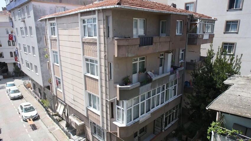 İstanbul'da ekipler alarma geçti: 6.2'lik deprem sonrası riskli binalar boşaltılıyor - Resim: 4