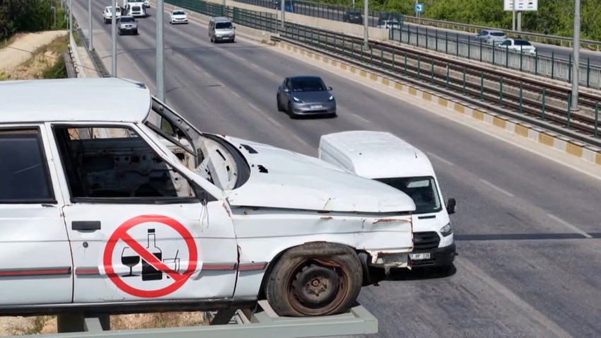 Metrelerce yüksekteki hurda araçla kazalara dikkat çekiliyor - Resim: 3