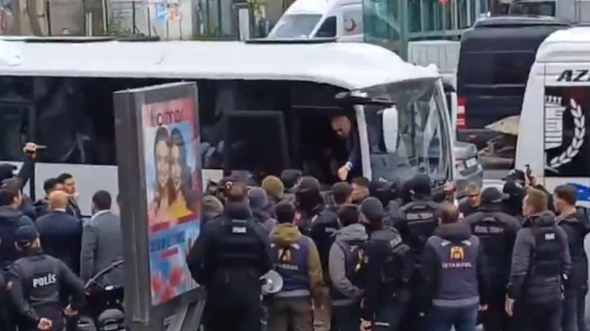 Eylem nerede Mahmut Tanal orada: Gözaltıları engellemek için polis aracına çıktı - Resim: 1