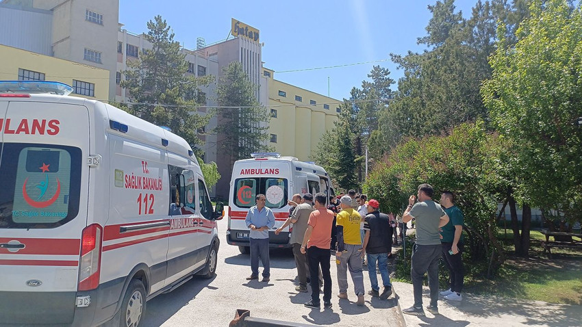 Çorum'da fabrikada patlama: Çok sayıda yaralı var - Resim: 1