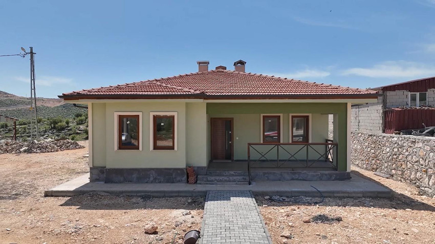 6 Şubat depremlerinde yerle bir olan köy baştan inşa edildi: ''Burası köy değil Paris olmuş'' - Resim: 4