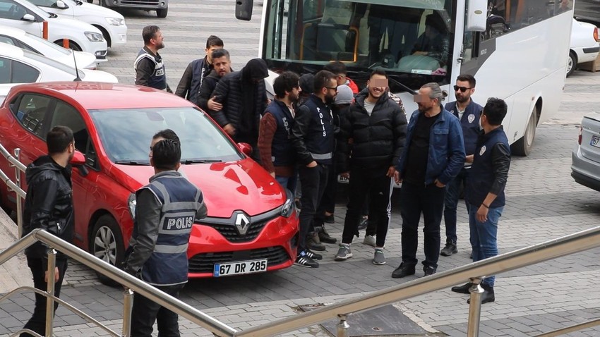 Üniversiteli gence görülmemiş işkence: Darp edip, cinsel saldırıda bulunup videoya çekmişler - Resim: 3