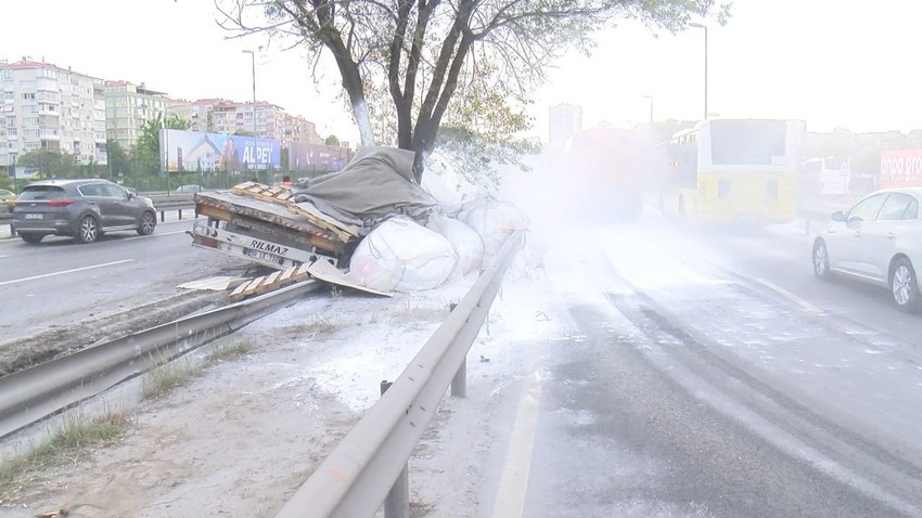 İstanbul'da akılalmaz kaza... D-100 otoyolu bir anda beyaza büründü, göz gözü görmedi - Resim: 3