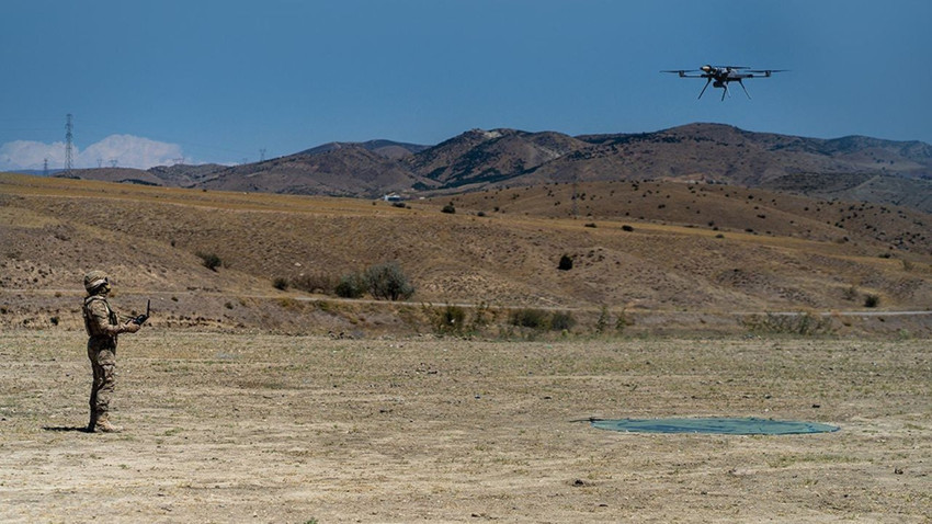 Türkiye'nin yerli kamikaze dronu ilk test atışında hedefi 12'den vurdu - Resim: 4
