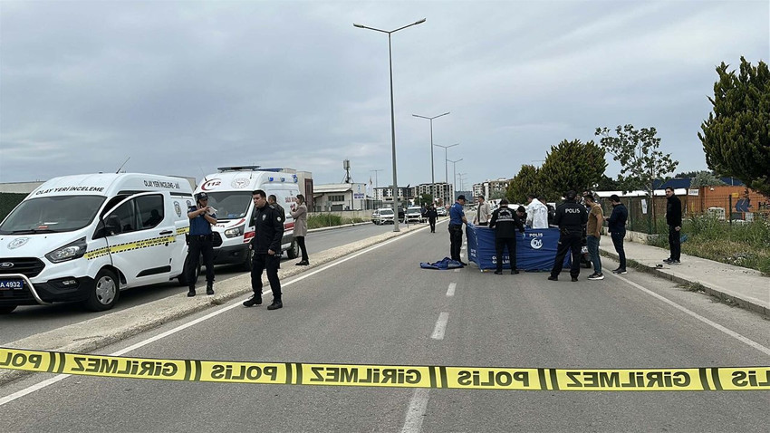 Boşanma aşamasında olduğu eşi olacak cani yolunu kesip katletmişti... Tabutunu kadınlar taşıdı - Resim: 1