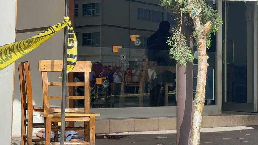 Motosikletli katillerden sokak ortasında korkunç cinayet: 14 el ateş ettiler - Resim: 1