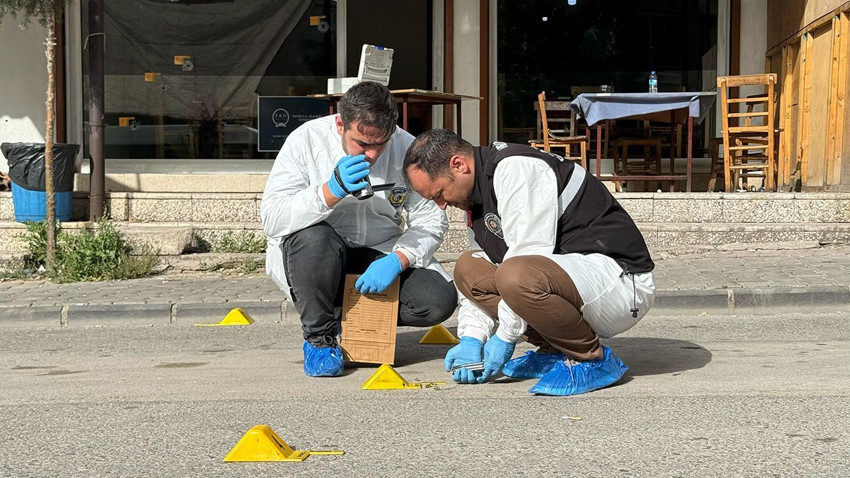 Motosikletli katillerden sokak ortasında korkunç cinayet: 14 el ateş ettiler - Resim: 4