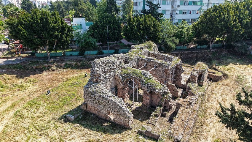 Lüks konutların yuttuğu Türkiye'nin tarihi noktası havadan görüntülendi - Resim: 4