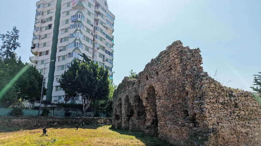 Lüks konutların yuttuğu Türkiye'nin tarihi noktası havadan görüntülendi - Resim: 1
