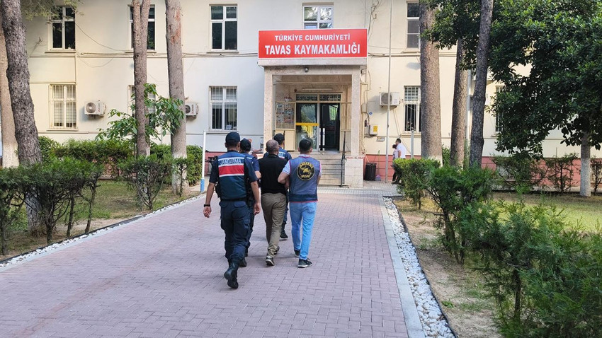 Her gün işe gider gibi hırsızlık yapmış... Sadece 200 günde 140 suç kaydı biriktirdiği ortaya çıktı - Resim: 4